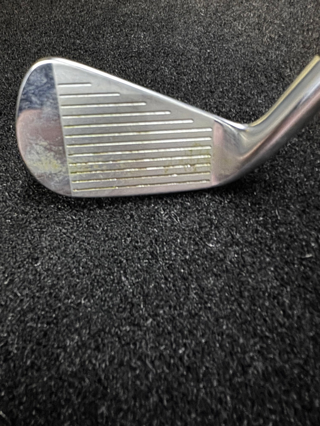 Demo Titleist T200 Utility Iron- Right Hand- 2- HZRDUS 90 6.0