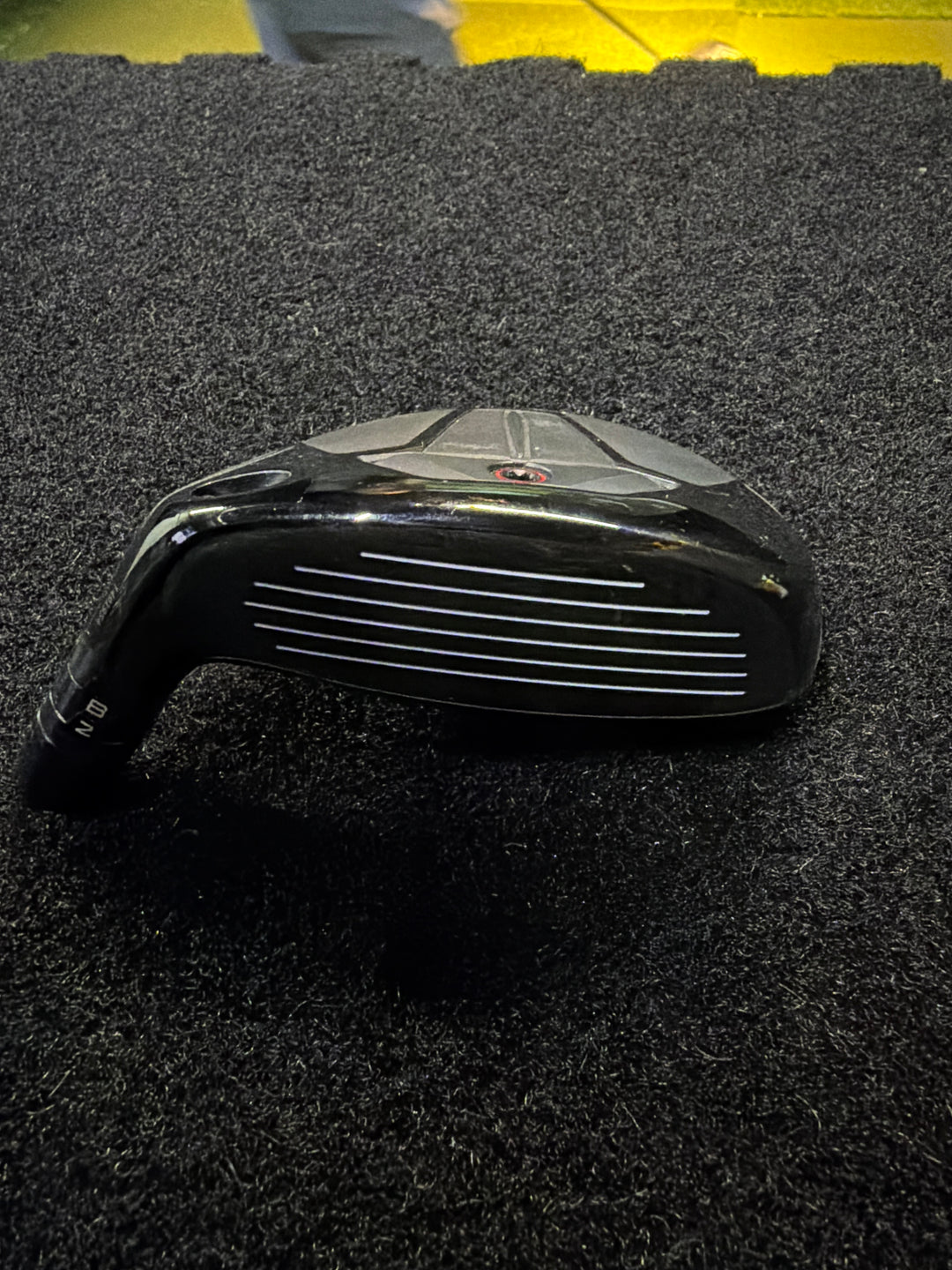 Demo (head only) Titleist TSR2 hybrid 3 RH with tip.
