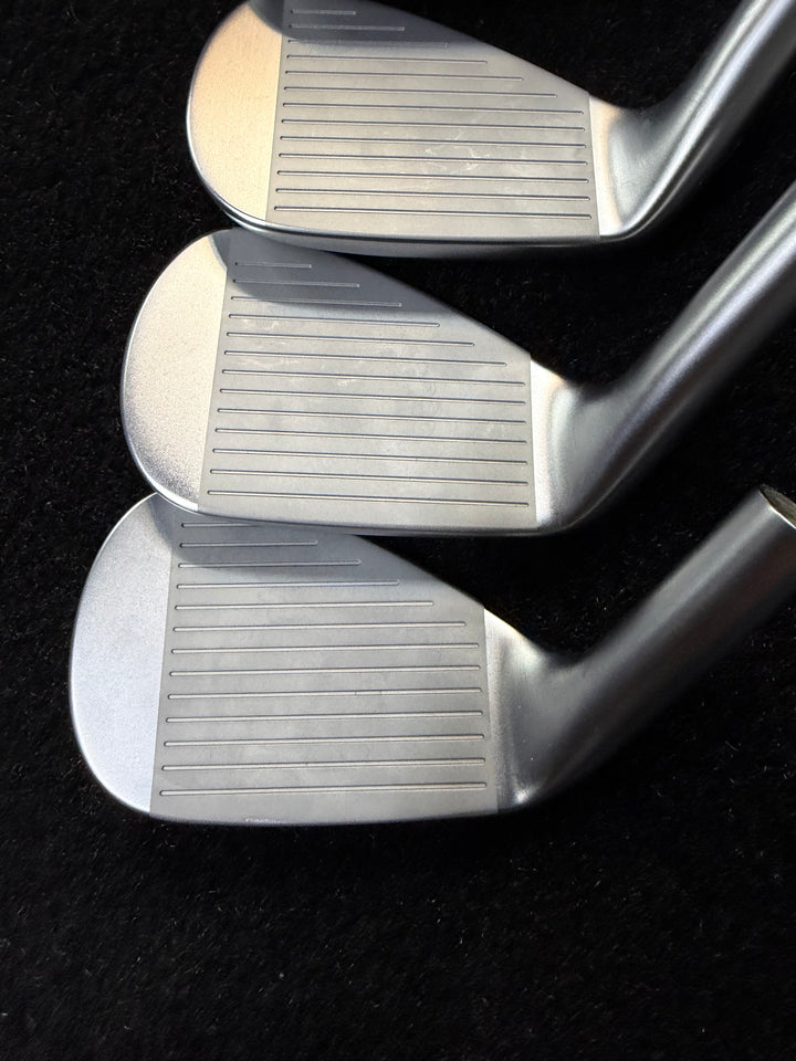 Demo RH Mizuno JPX 925 Forged Iron heads
