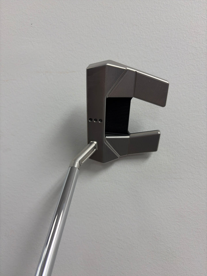 Demo Scotty Cameron Phantom 5.5 Right Handed Putter-34”