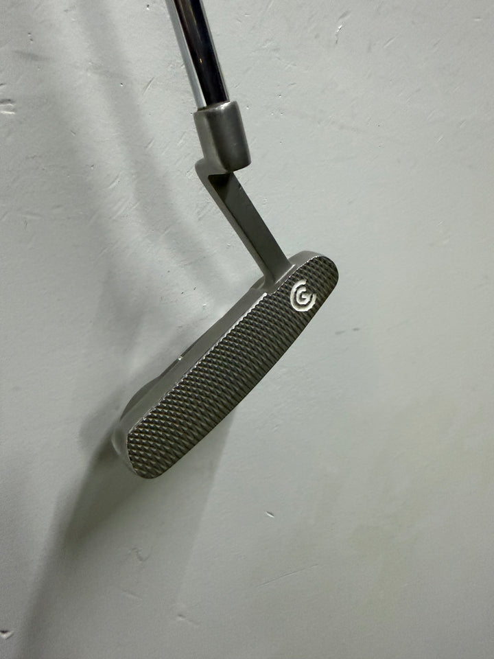 Demo Cleveland Huntington Beach Collection 10 Putter - RH 34”