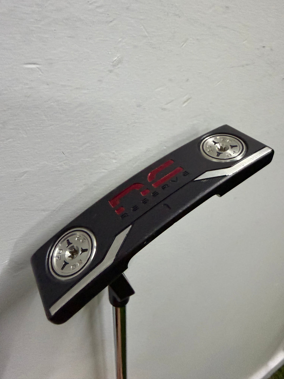 Demo Never Compromise Reserve 1 Putter - LH 33.5”