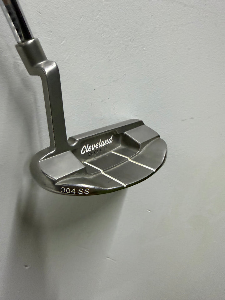 Demo Cleveland Huntington Beach Collection 10 Putter - RH 34”