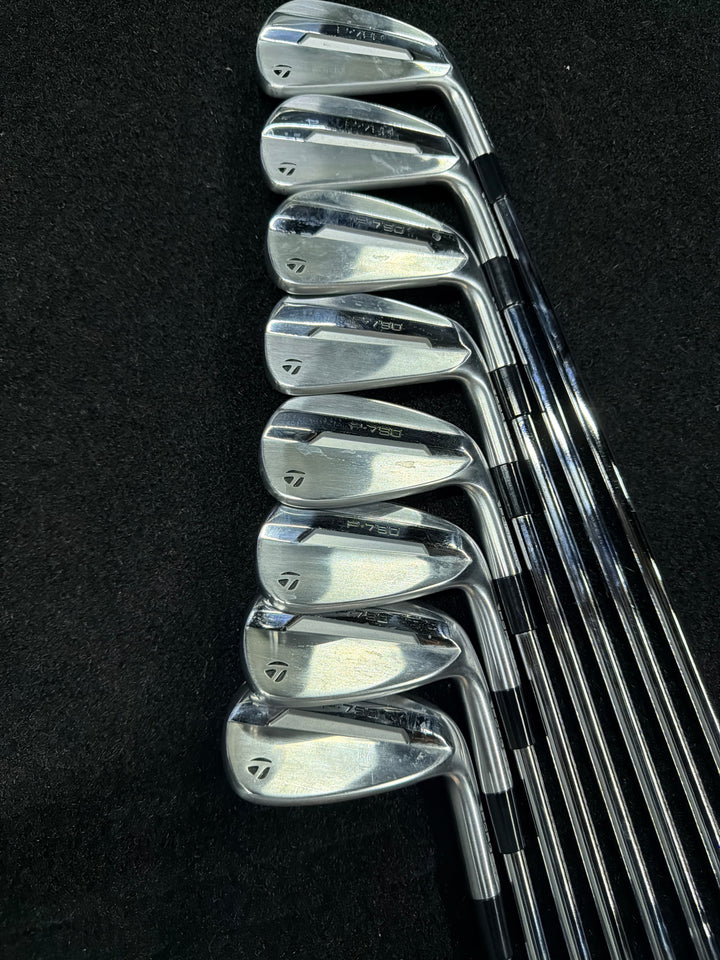 Demo TayolorMade P790 (2025) Irons 4i-Aw Reg RH KBS Max MT