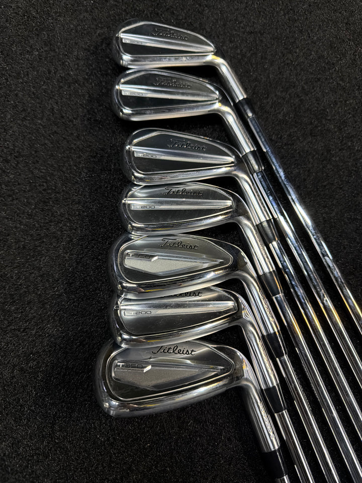 DemoTitleist T-350 iron set RH Stiff 5i-Pw,48’