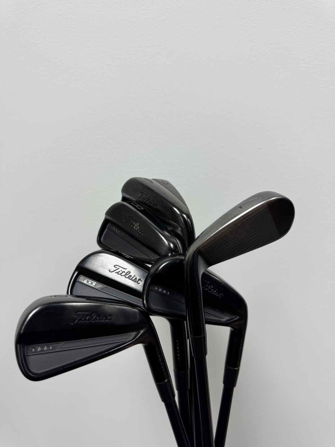 Demo Right Hand Titleist T100 G3 4-PW Black With Dyamic Gold Tour Issue X100 Black