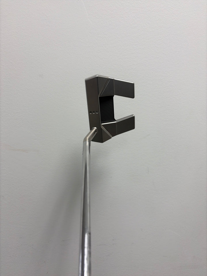 Demo Scotty Cameron Phantom 5.5 Right Handed 34’’