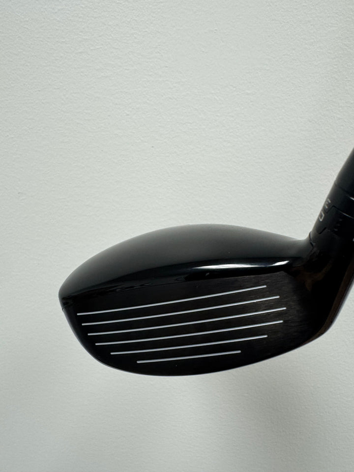 Demo Titleist GT2 24 Degree Hybrid With Denali Red 70g 5.5