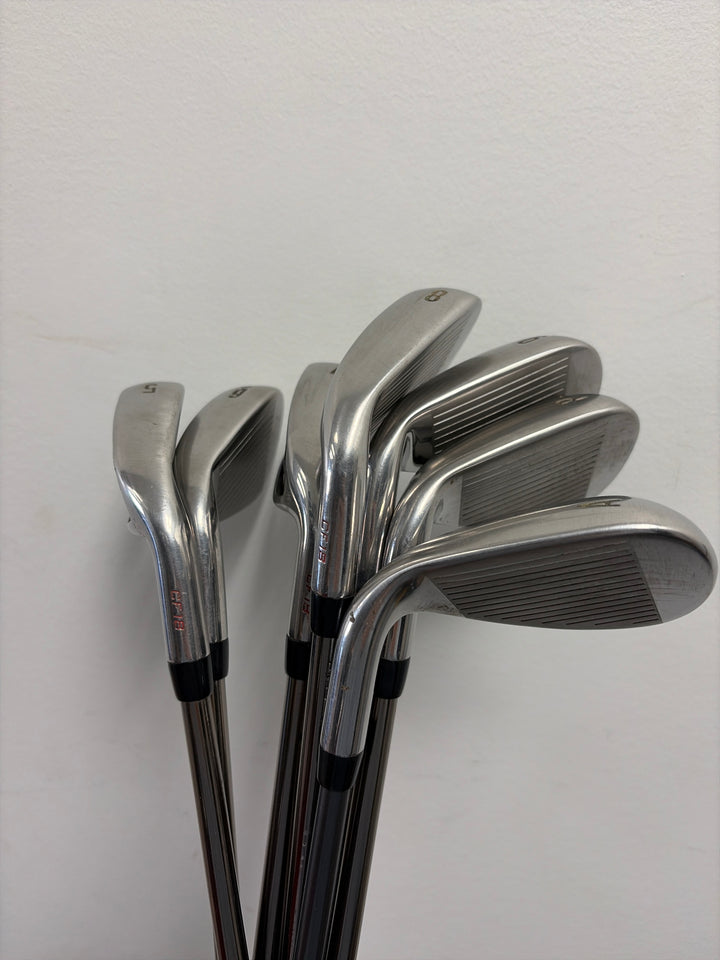 Demo Callaway Rogue Irons - 5i-PW, AW Regular RH