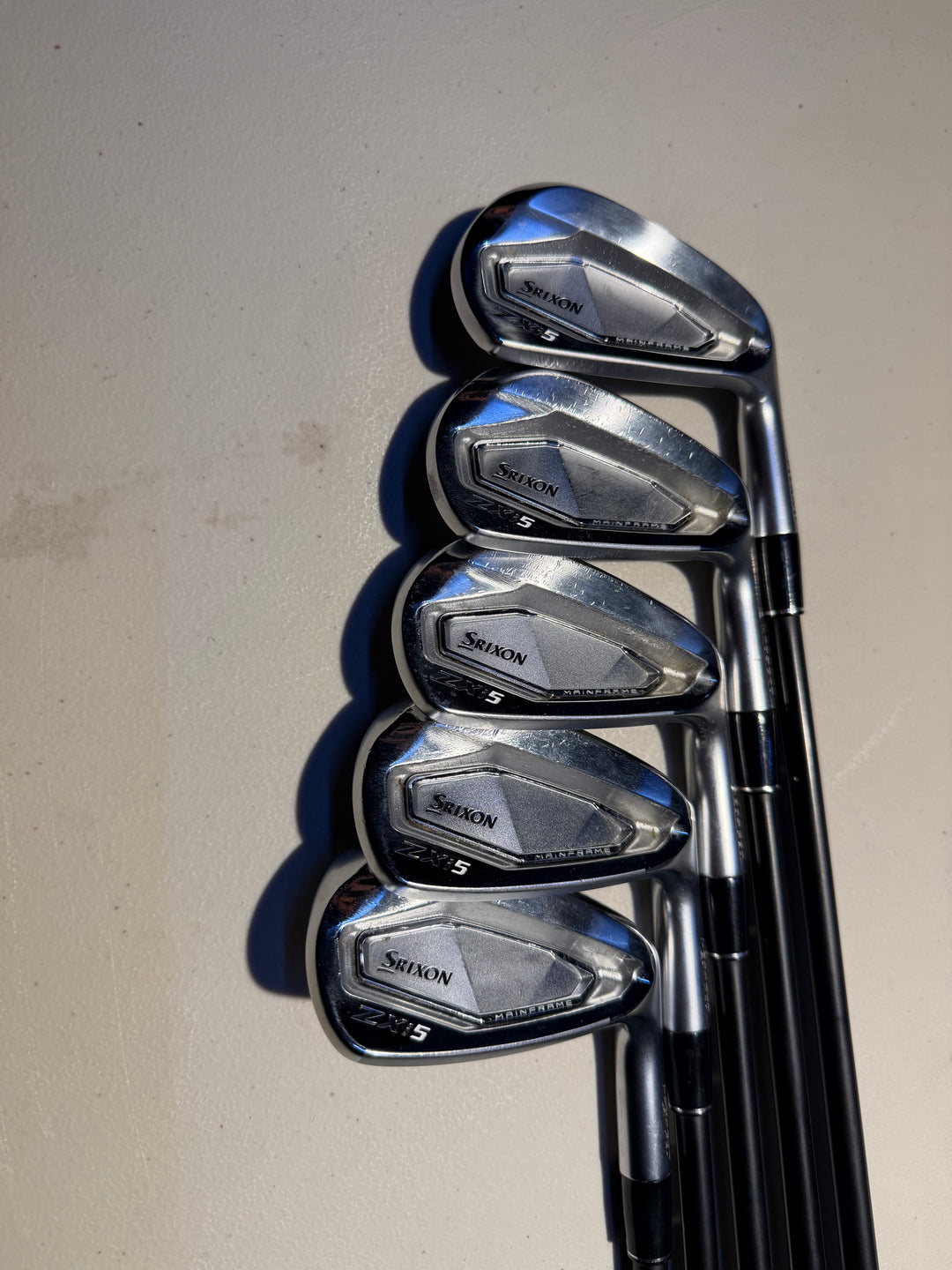 Demo Srixon ZXi5 Iron Set - 6-PW Regular RH