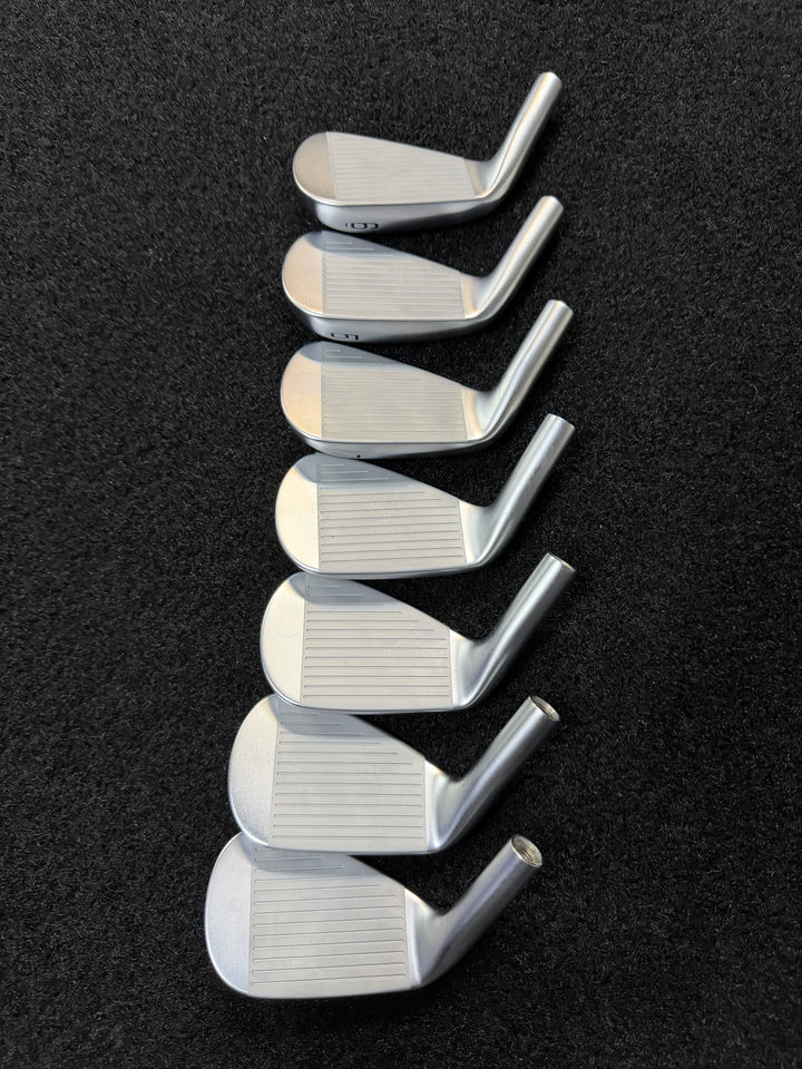 Demo RH Mizuno JPX 925 Forged Iron heads