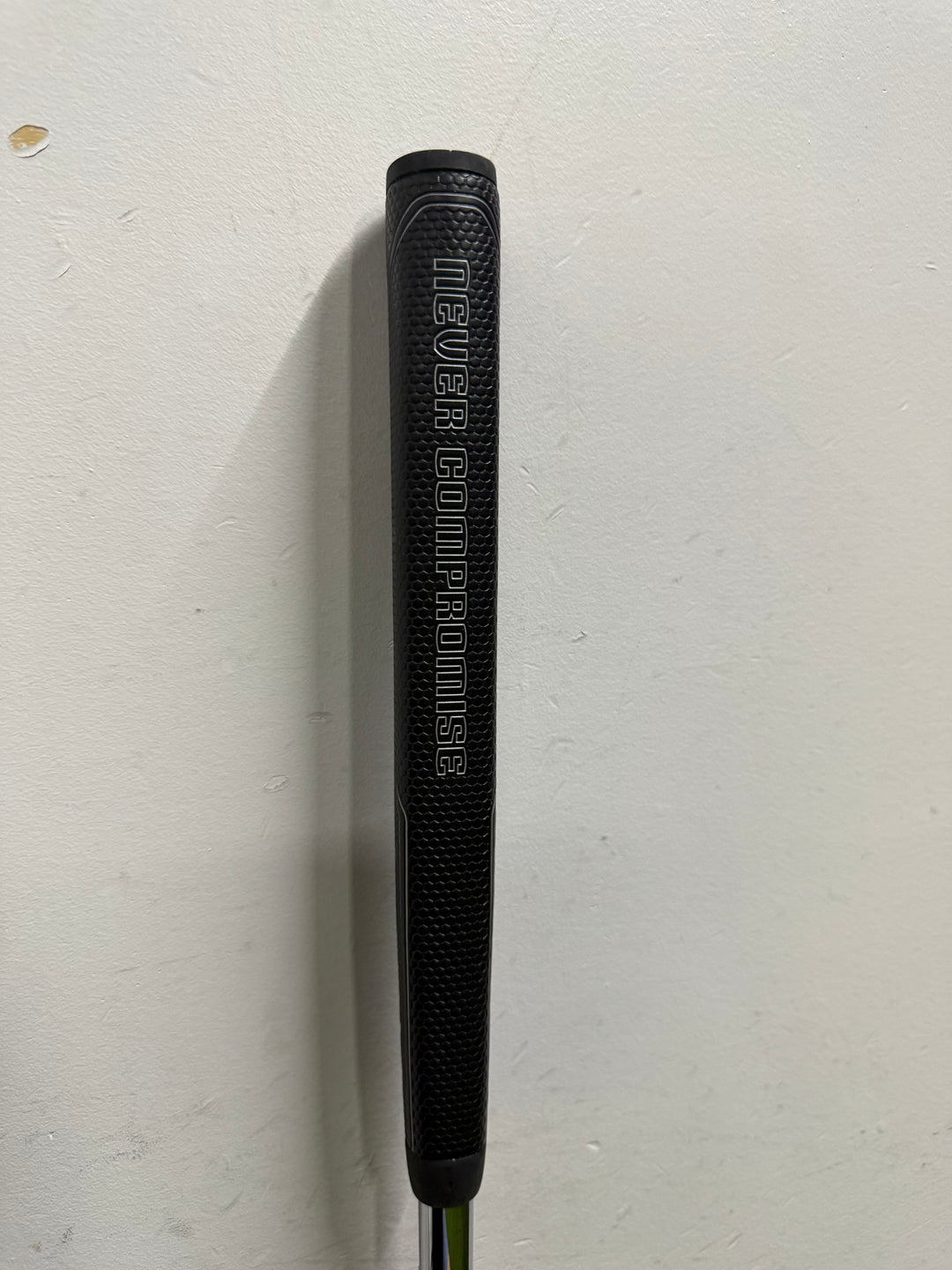 Demo Never Compromise Reserve 1 Putter - LH 33.5”