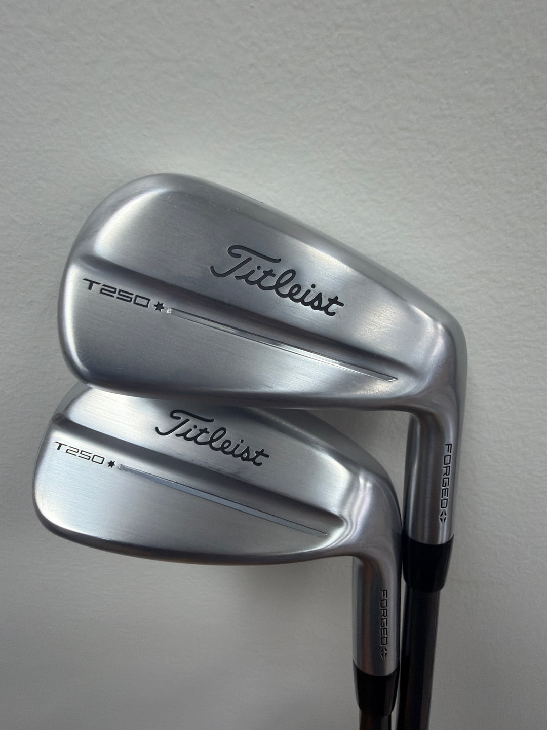 Demo Titleist T250* Iron Set with Graphite Shafts