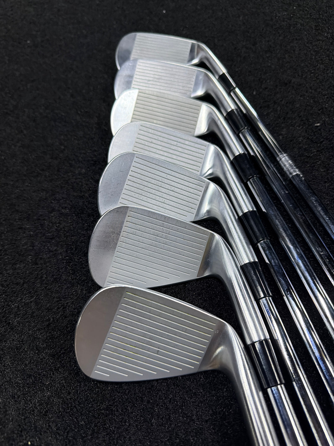 Demo TayolorMade P7CB/ P770 combo Irons 4i-Pw  KBS Tour Stiff