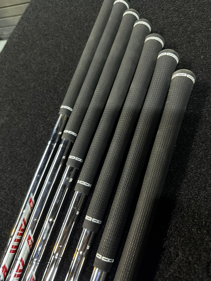 DemoTitleist T-350 iron set LH Reg 5i-Pw,48’
