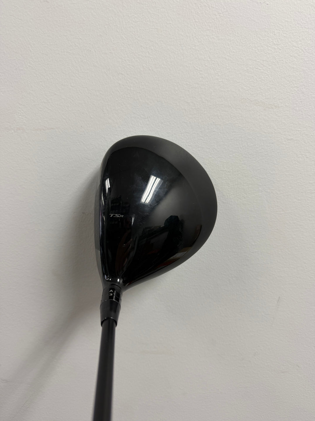 Demo Titlesit TSR3 Right Handed Driver with Tour AD IZ-6 Stiff