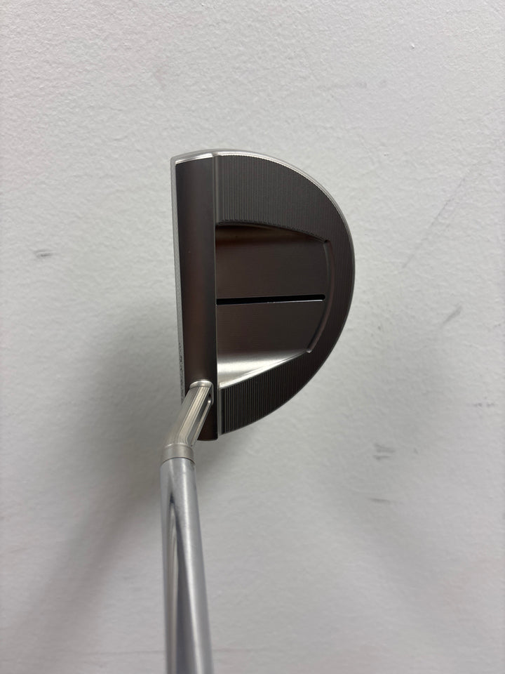 DEMO Scotty Cameron Super Select Golo 6.5 - Right Hand - 34”- w/Headcover