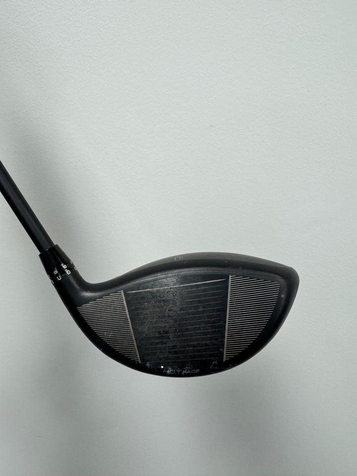 Demo Cobra DS-Adapt D Driver- Left Hand- 10.5- Vanquish 40g Senior