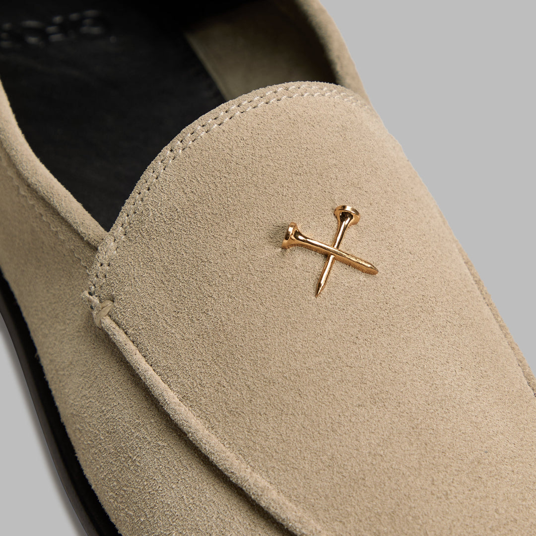 Women's Metal Tees Suede Flex Loafer Pumice