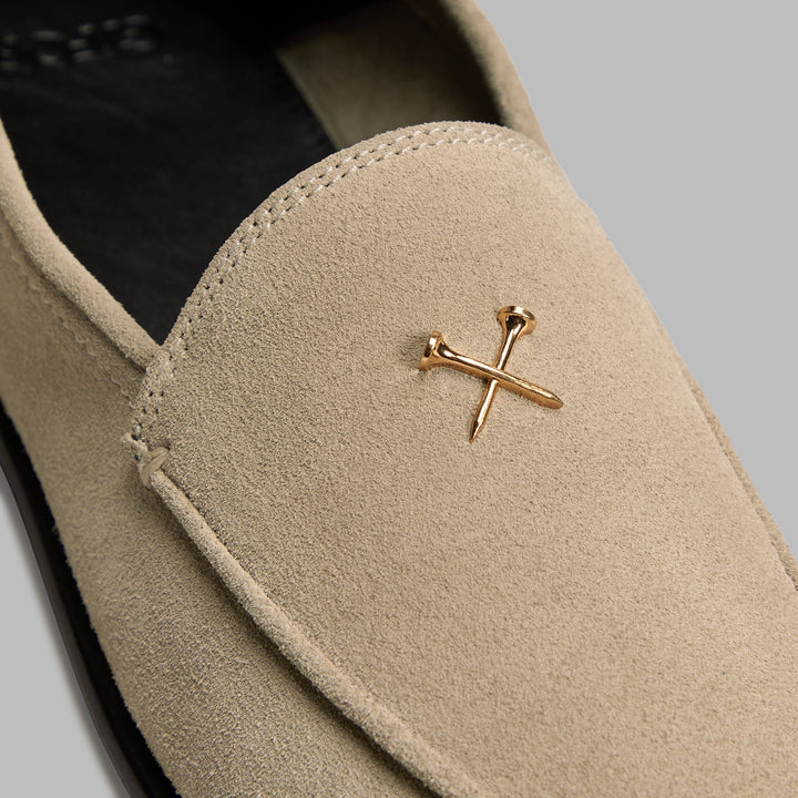 Women's Metal Tees Suede Flex Loafer Pumice