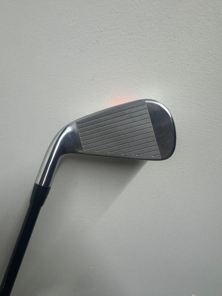 Demo Titleist U505 Utility Iron- Right Hand- 2- HZRDUS 80 6.0