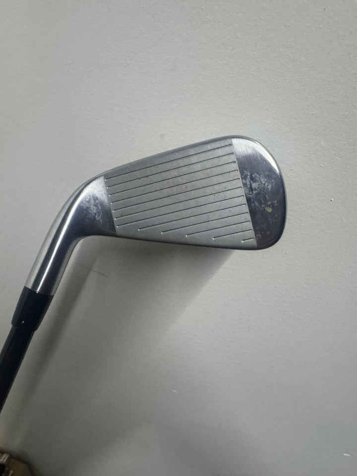 Demo Titleist U505 Utility Iron- Right Hand- 4- HZRDUS 80 6.0