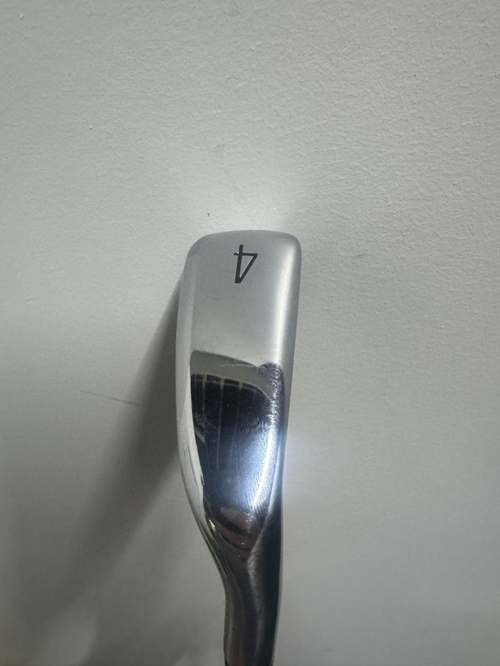Demo Titleist U505 Utility Iron- Right Hand- 4- HZRDUS 80 6.0