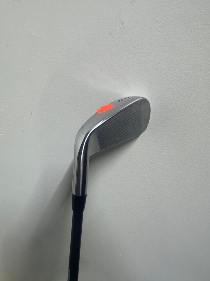 Demo Titleist U505 Utility Iron- Right Hand- 2-Graphite Design AD-IZ-95S