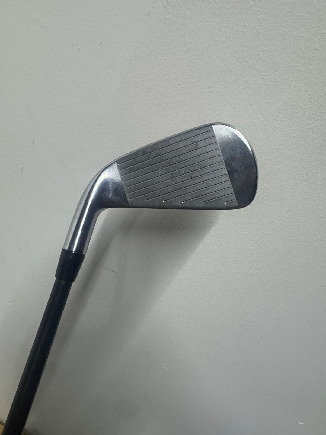 Demo Titleist U505 Utility Iron- Right Hand- 3- Graphite Design AD-IZ-95S