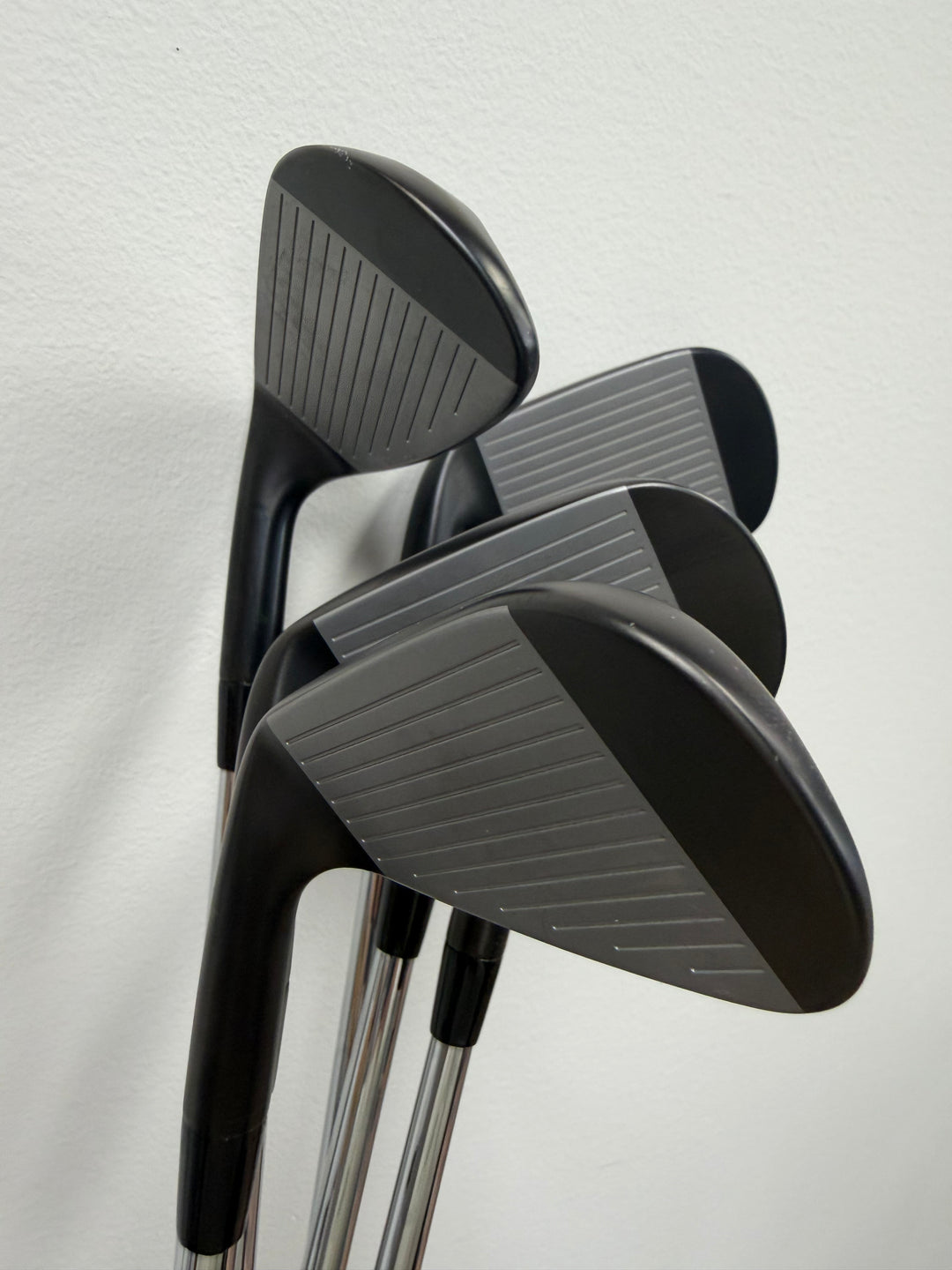 Demo Mizuno JPX925 Black Forged Iron Set- Right Hand- 5i-Gw Project X 6.5