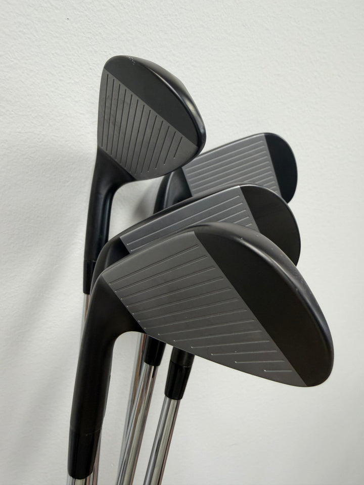 Demo Mizuno JPX925 Black Forged Iron Set- Right Hand- 5i-Gw Project X 6.5