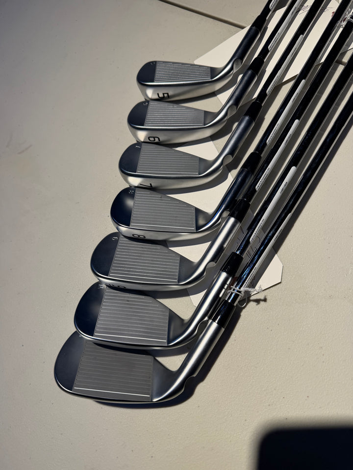 PING G440 Irons 5i-PW+UW AWT 3.0 Black Stiff Right Hand - Store Display Demo