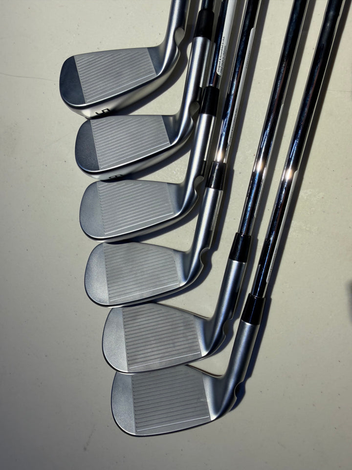 PING i540 Irons 5i-PW AWT 3.0 Black Stiff Right Hand - Store Display Demo