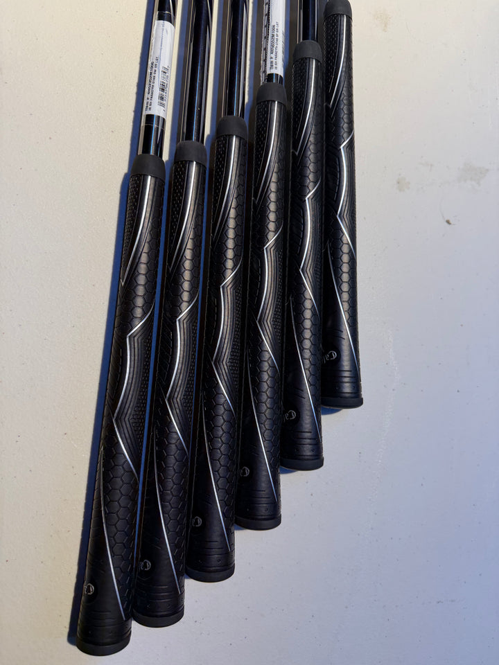 Callaway Paradym Star Irons 6i-PW+56 Attas 50 A-Flex Right Hand - Store Display Demo