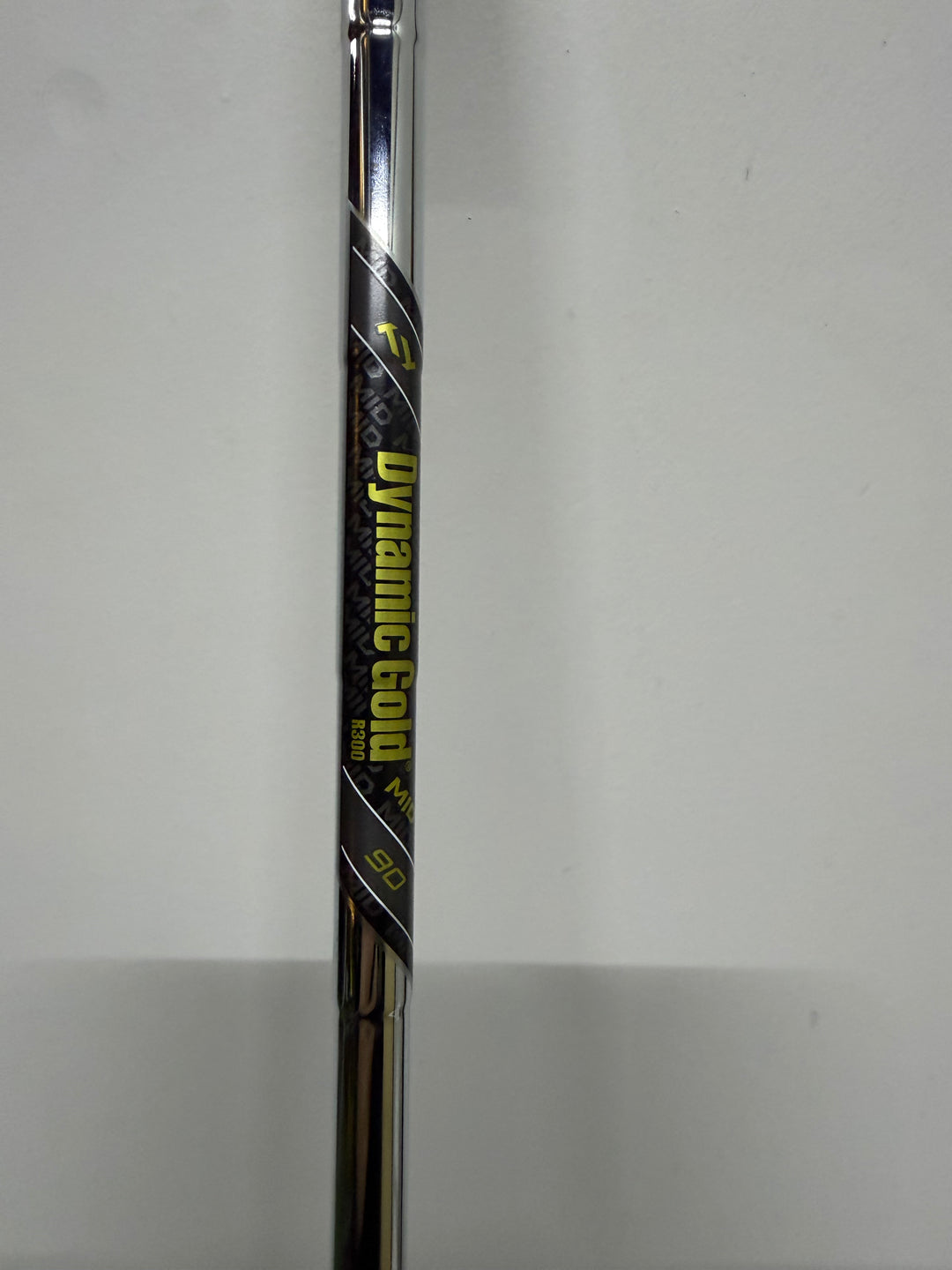 Callaway Apex Ai300 Irons 5i-AW Dynamic Gold Mid 90 R300 Right Hand - Store Display Demo