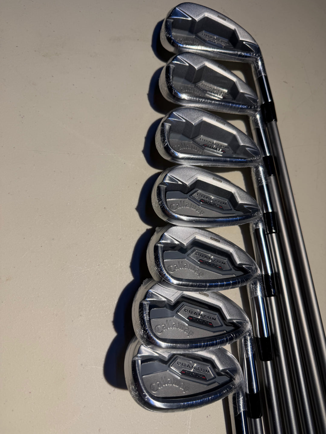 Callaway Quantum Max OS Irons 5i-AW Project X Denali Silver 60 5.5 Right Hand - Store Display Demo