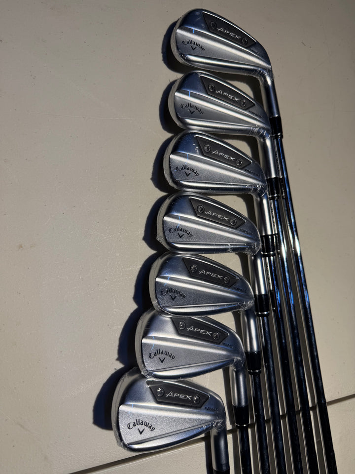 Callaway Apex Ai200 Irons 4i-PW Dynamic Gold Mid 100 S300 Right Hand - Store Display Demo