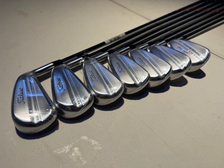 Titleist T350 4G Irons 5i-48 True Temper AMT Red R300 Right Hand - Store Display Demo