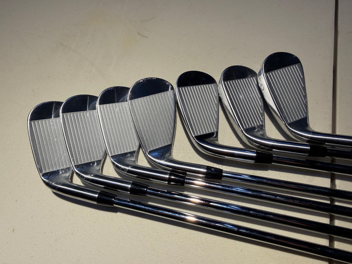 Titleist T350 4G Irons 5i-PW True Temper AMT Red R300 Right Hand - Store Display Demo