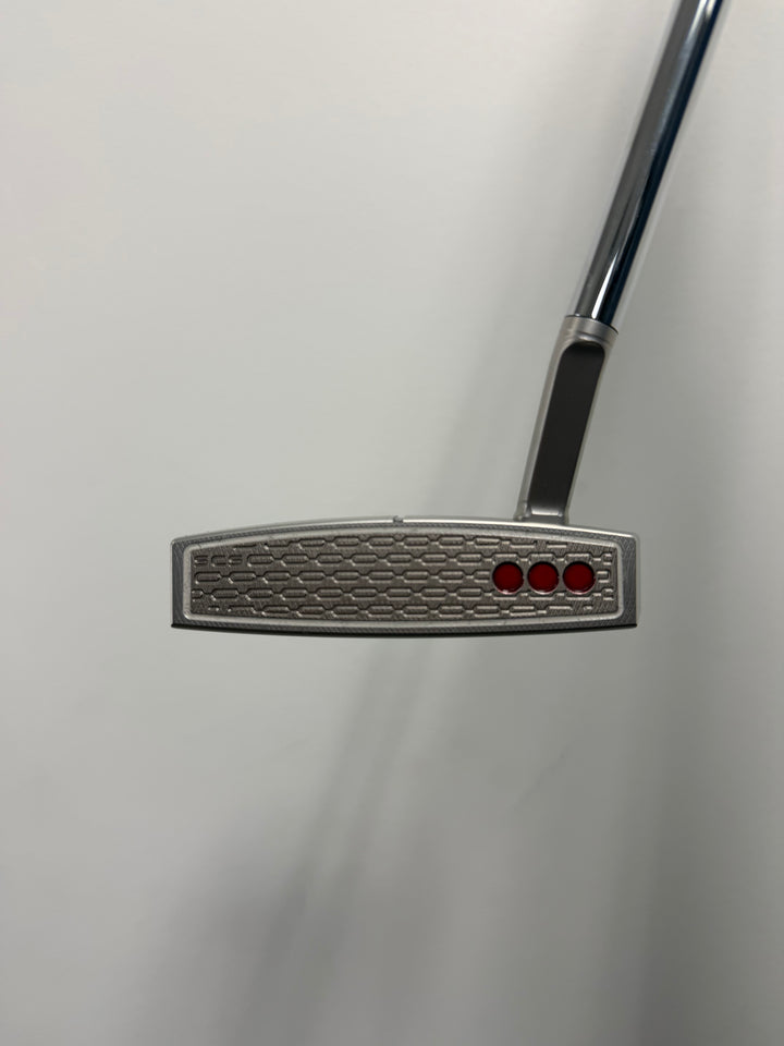 Scotty Cameron Phantom 5.5 Putter 34" Right Hand - Store Display Demo