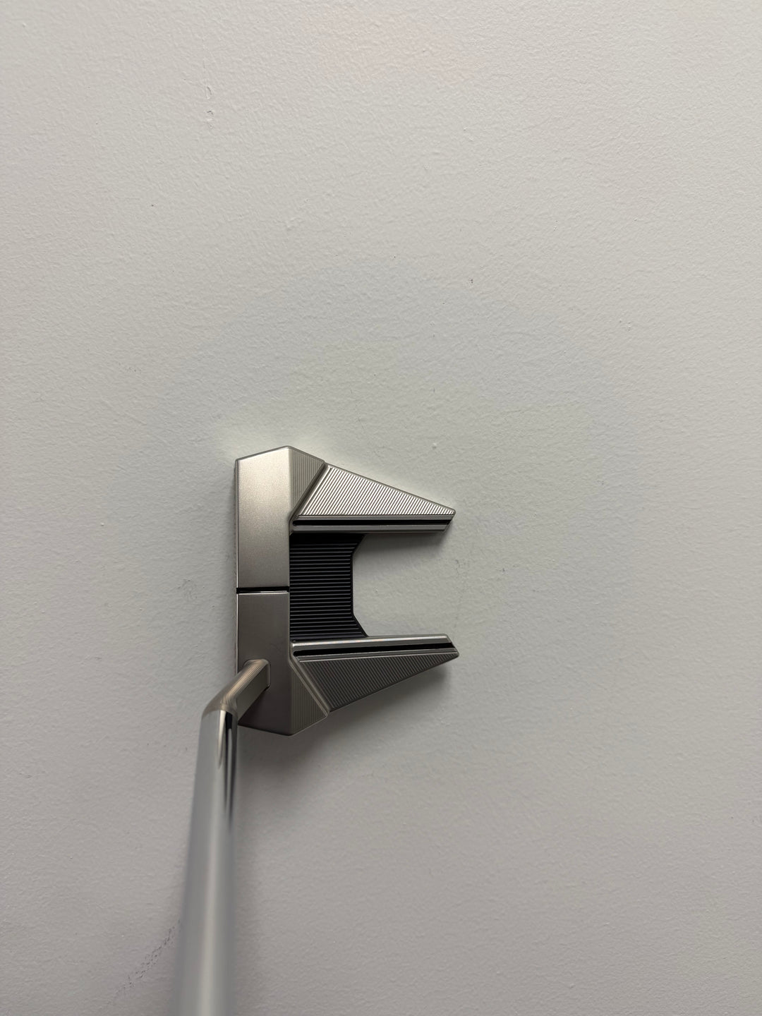 Scotty Cameron Phantom 7.5 Putter 34" Right Hand - Store Display Demo
