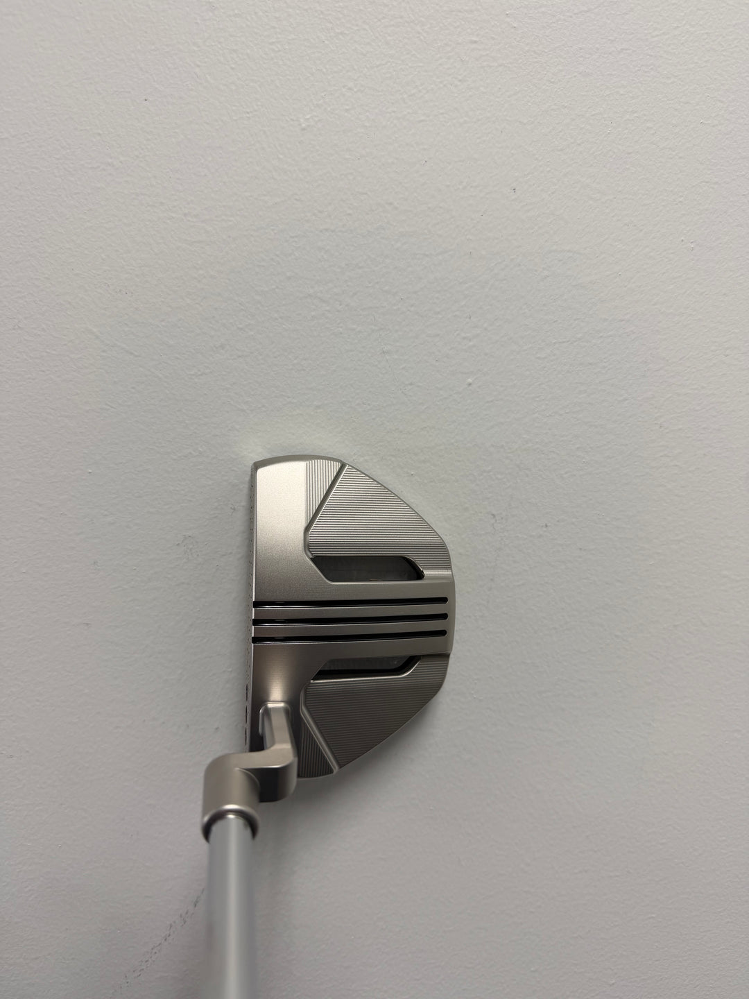 Scotty Cameron Phantom 3.2 Putter 34" Right Hand - Store Display Demo