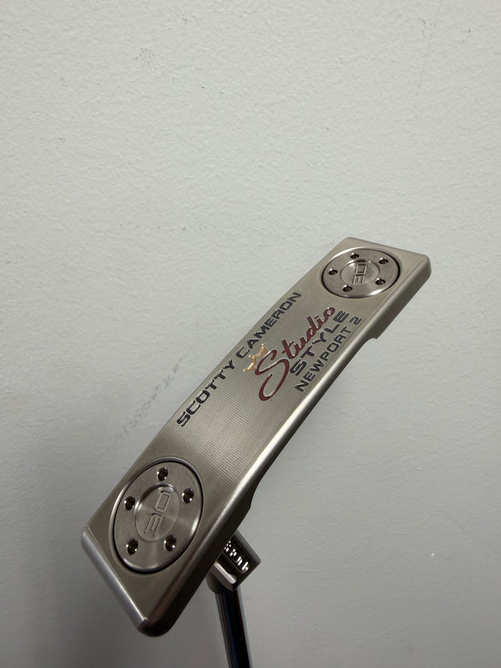 Scotty Cameron Studio Style 2025 Newport 2 Putter 34" Left Hand - Store Display Demo