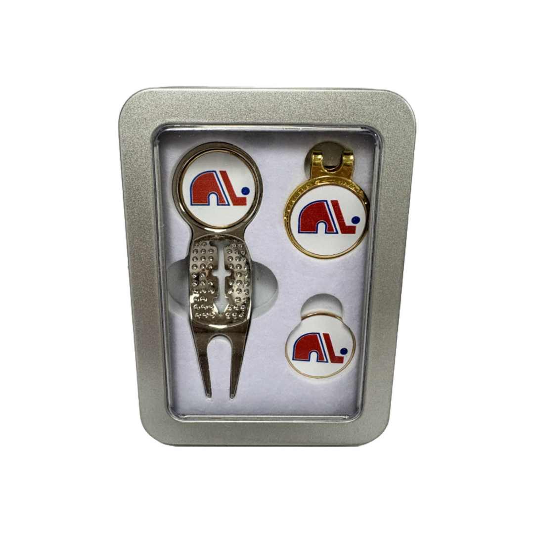 https://cdn.shopify.com/s/files/1/0676/0900/2172/files/Quebecsmalltin.png?v=1743798213