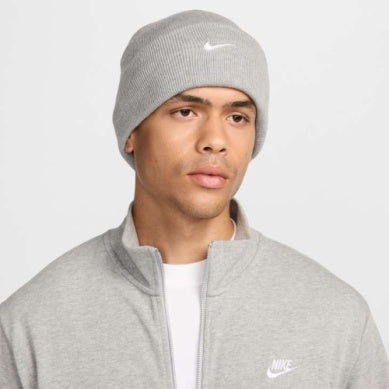 NIKE Swoosh Peak Beanie